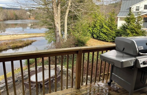 Ludlow House | Charming Lake Rescue Cottage