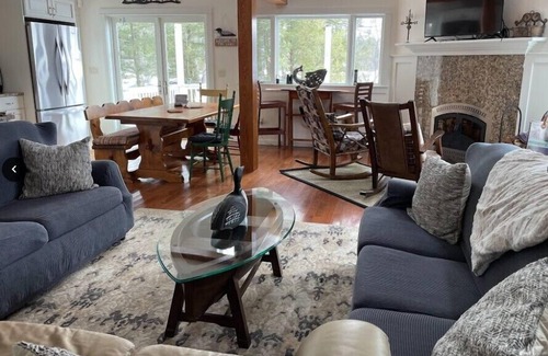 Mirror Lake Cottage | Charming Lakefront Cottage on Winter Harbor – Your Perfect Escape