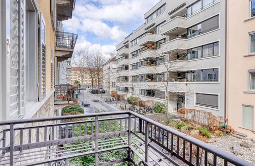 District 4 Apartment | Charming Langstrasse 3.5 Room w/Storage, 5 mins to Tram, by Blueground