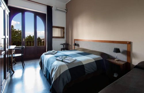 Ragalna Villa | Charming large Villa in the Park of Etna Volcano