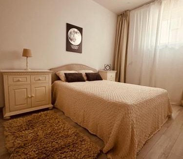 Sector 4 Apartment | Charming Luxury RGR apartment