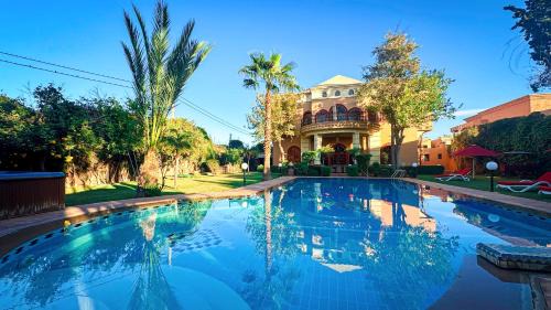 Menara Villa | Charming Luxury Villa - Pool & Hot Tub