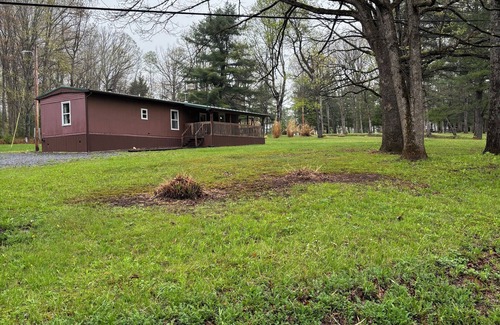 Hyner House | Charming mobile home with WiFi and AC in lovely Cross Fork.