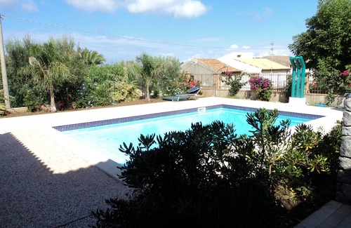 Ricadi Apartment | Charming Modern Property