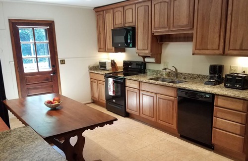 Brevard House | Charming Mountain Cottage - Connestee Falls