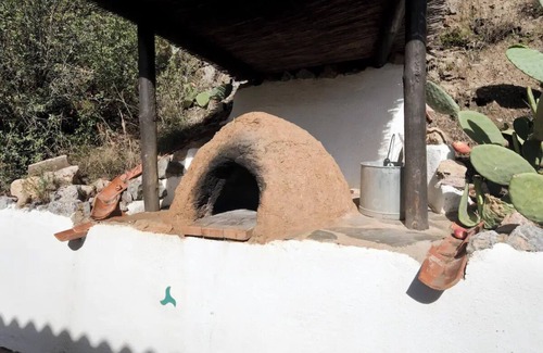 Valor House | Charming Mountain Retreat for 2 People; Cuesta Viñas, Válor, Las Alpujarras,