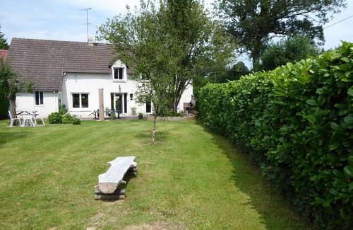 Ancteville Cottage | Charming Normandy Cottage: 4 Bedrooms, Fireplace, Garden, Near Trails