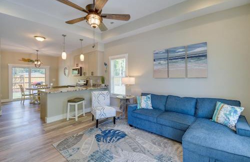 Ocean Isle Beach House | Charming Ocean Isle Beach Home about 1 Mi to Beach!