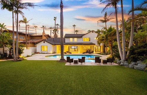 Sunset Cliffs House | Charming Oceanfront master suite B