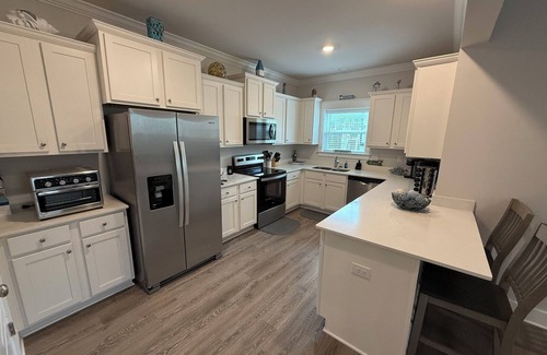 Panacea House | Charming old florida St Teresa beach private secluded pool arcade bikes 2024 new