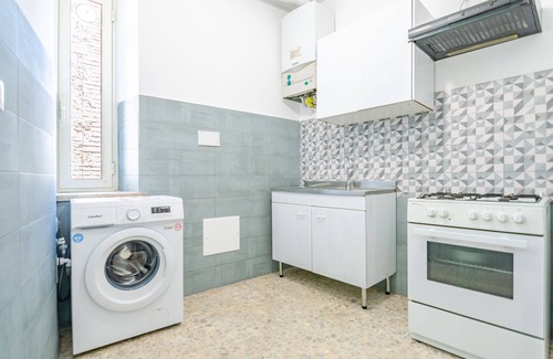 Tivoli House | Charming one-bedroom apartment in the heart of Tivoli, offering comfort and panoramic views.