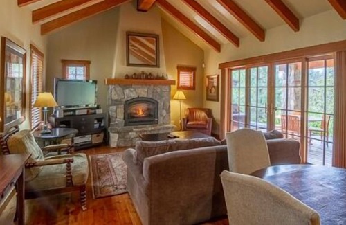 Tamarack Resort Cottage | Charming Pet Friendly Cottage With Poma Lift Access | Private Hot Tub | Stunning Wood Interior