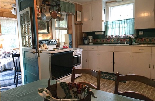 Southport Cottage | Charming Plumpoint Cottage On Southport Island