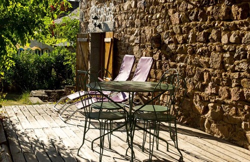 Chatel-Montagne Cottage | Charming renovated barn with garden, terrace, and pets welcome