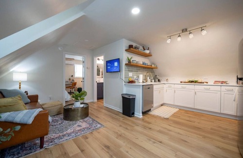 Lynchburg House | Charming Retreat: *Central* | Cozy 1-Bedroom!