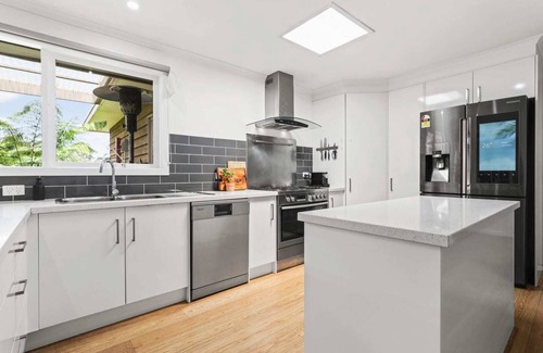 Monbulk House | Charming Retreat in Monbulk - 2B