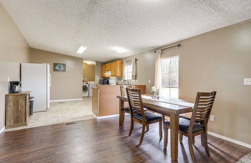 Rupert House | Charming Retreat w/Games & Yard in Oglethorpe!