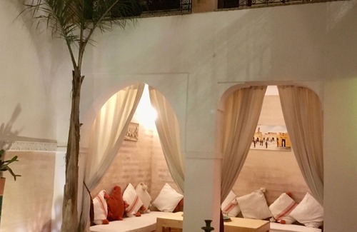 Mouassine House | Charming Riad 'Dar Jawd' 3 exclusive rooms, breakfasts included.