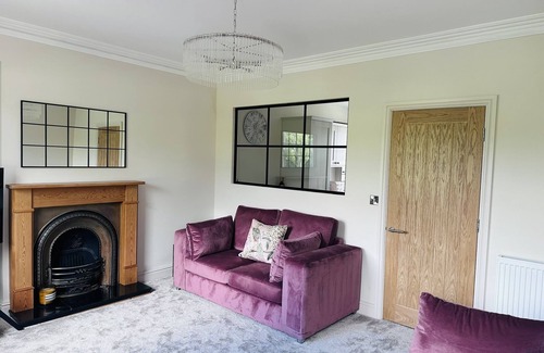 Kendal Apartment | Charming Riverside Apartment
