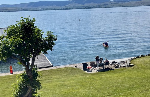 Polson Cabin | Charming rustic cabin with shared lake access and golf course views.
