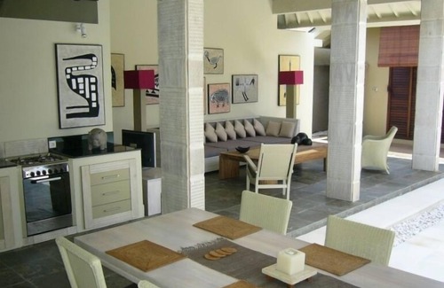 Laksmana Villa | Charming Seminyak Villa - Close to Restaurants & Shopping
