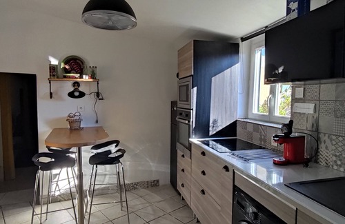 Capendu Cottage | Charming small renovated air-conditioned gite near the city of carcassonne and canal