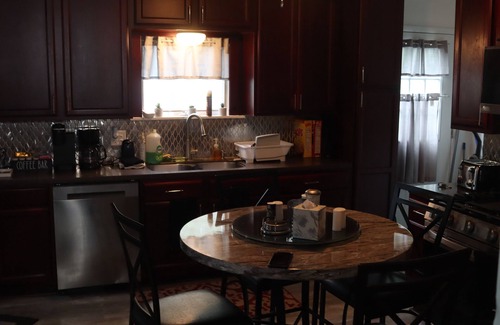 Geneva House | Charming, Spacious 3 bedroom house W/WiFi, AC in Geneva -Hot Tub - Outside Bar