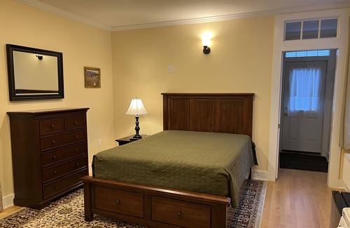 Gardiner Apartment | Charming Spacious Studio - Brand New!n5 min. to I-95