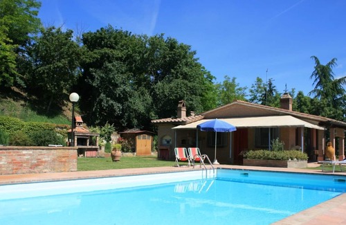 Montagnano House | charming stone cottage is situated in the hills near the village of Montagnano.