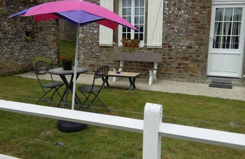 Surville Cottage | Charming Stone House with Enclosed Garden, Near Surville's Haven, Pet-Friendly, Optional Cleaning Service