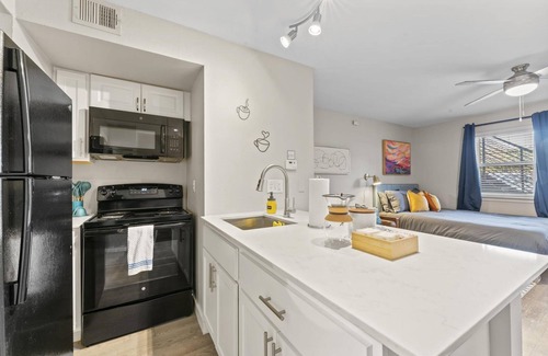 Allandale Apartment | Charming Studio Close to Downtown and Domain