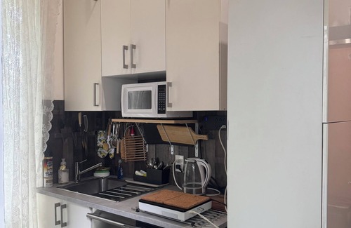 Cos Cob Cottage | Charming Studio-Cottage with WiFi & TV free parking in Greenwich