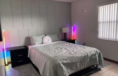 Cocoa Apartment | Charming studio in lovely Cocoa with AC