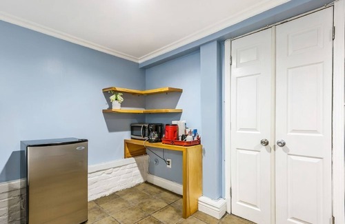 Mid-City Hotel | Charming Studio Near Jazz Fest & City Park
