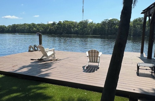 Pierson Apartment | Charming studio on the St. John’s river with WiFi and AC in delightful