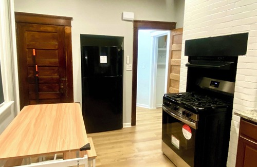 New Rochelle House | Charming suite with patio, heating, WiFi, free parking in welcoming New Rochelle