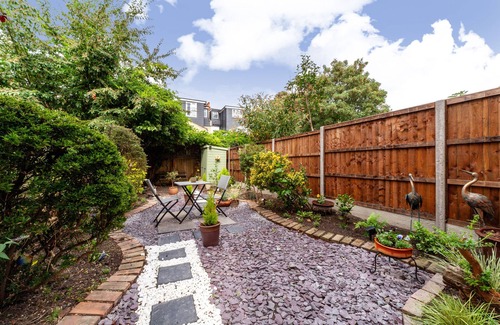 Lewisham House | Charming Terraced 3BR House, 5 min Hither Green Stnn