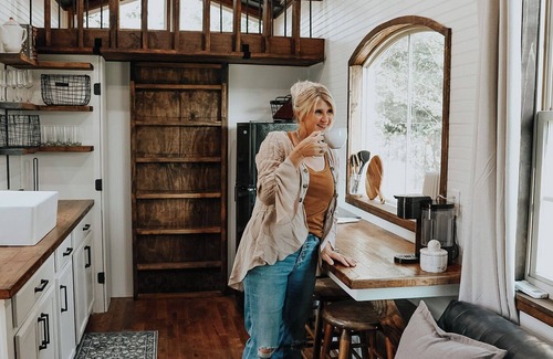 Milton Cottage | Charming Tiny Home in Pace Near Downtown and Pensacola Beach, 2 min from Walmart