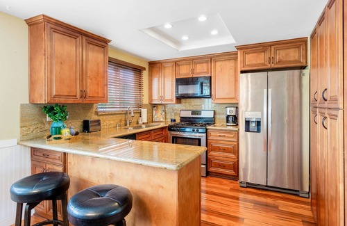 Carlsbad House | Charming Townhome close to the beach with updated interior and gas grill