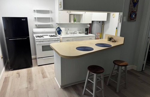 Navy Point House | Charming Townhome with AC and WiFi by NAS Pensacola close to Downtown