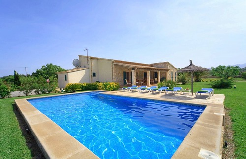 Les Palmeres Villa | Charming villa w/pool walking distance to beach!