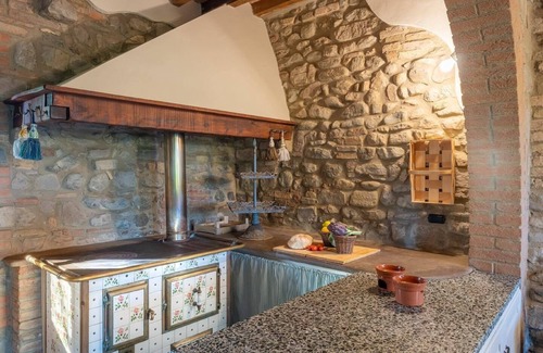 Chianni Villa | Charming villa in Chianni,Pool,garden, A/C, Pergola for al fresco dining,sleep 9