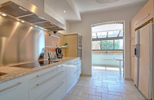 Carqueiranne Villa | Charming Villa "SAVUTI", sea view & pool, near beaches, 6-10P