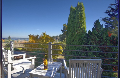 Newberg Apartment | Charming Vineyard Retreat in Willamette Valley