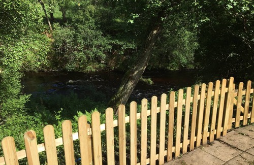 Glenlivet Cottage | Charming Waterside Cottage in the heart of Speyside