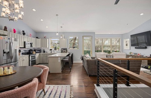 Basalt Apartment | Charming Willits Townhome