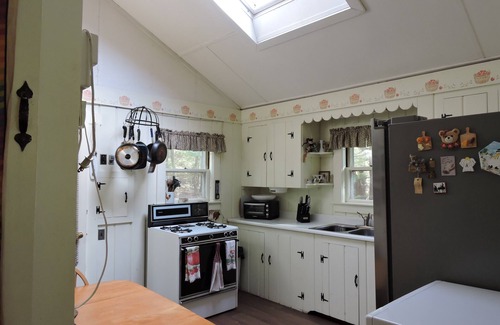 Meredith House | Charming Winnipesaukee Waterfront Meredith with great Sun Deck