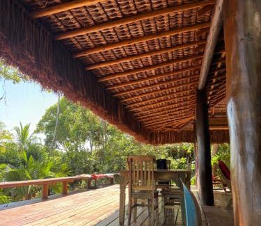 Curuipe House | Charmoso bangalô balinês pé na areia Outeiro das Brisas