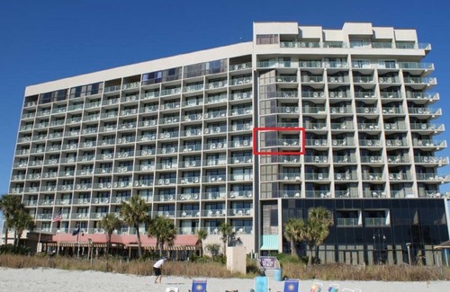 Myrtle Beach Condo | "Chasing Waves"-Oceanfront Luxury King Condo w/separate Living Room & the views