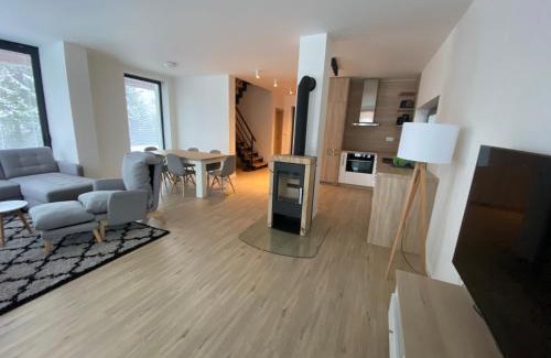 Demanovska Dolina Ski Chalet | Chata Večernica